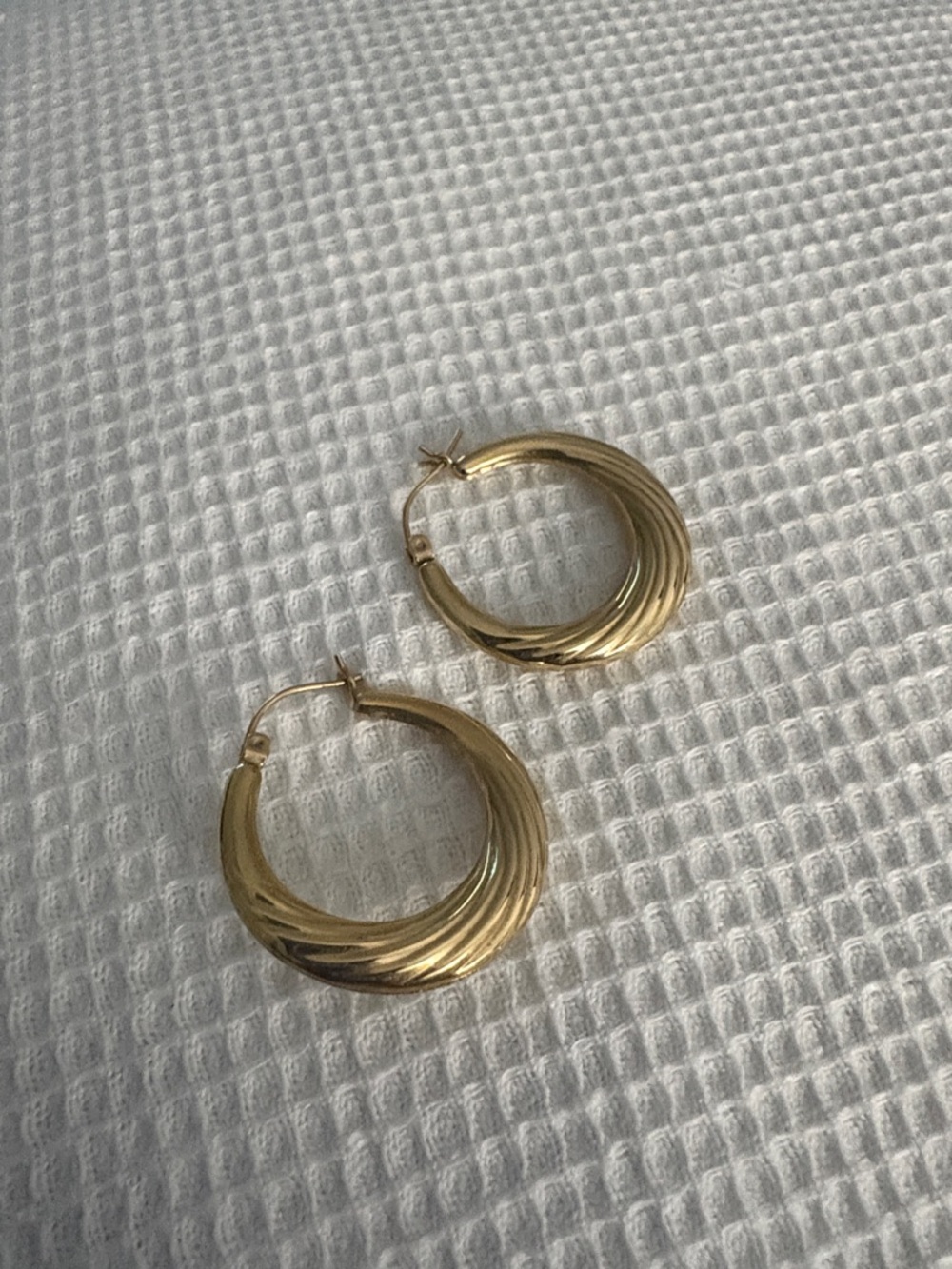 Textured 14kt Gold Swirl Hoop Earrings for Women - Picture 2 of 4